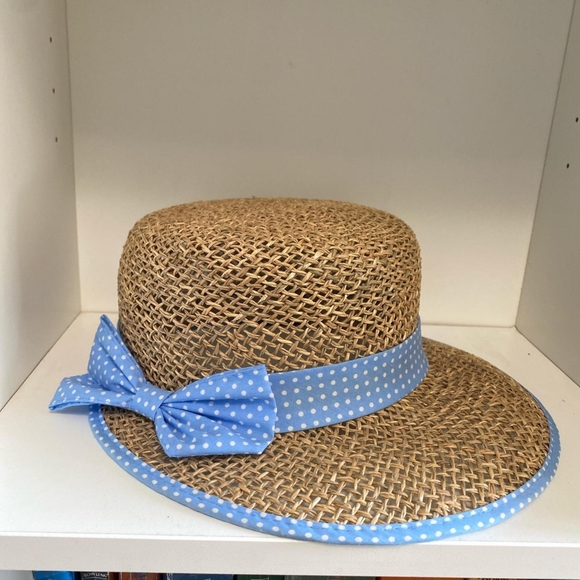 Women's Tan and Brown Hat - Picture 1 of 2